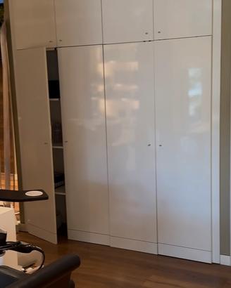 Arredamento salone di parrucchiere usato