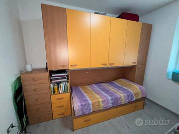 Letto a ponte con scrivania