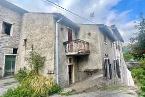 RUSTICO A FERRARA DI MONTE BALDO