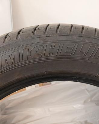 Gomme invernali Michelin 215/55 r17 come nuove