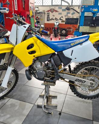 Suzuki RM 250