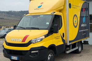 Iveco Daily 50-150 con sponda caricatrice - 2018