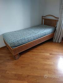 Letto in vimini compreso di materasso