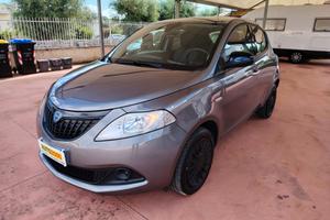 Lancia Ypsilon 1.0 FireFly Hybrid 9.000 km 2023