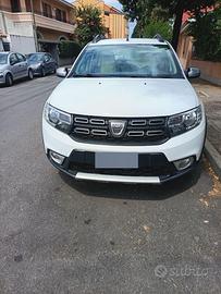 DACIA SANDERO STEEPWAY BENZINA GPL