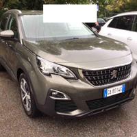 PEUGEOT 3008 BlueHDi 130 S&S EAT8 Business