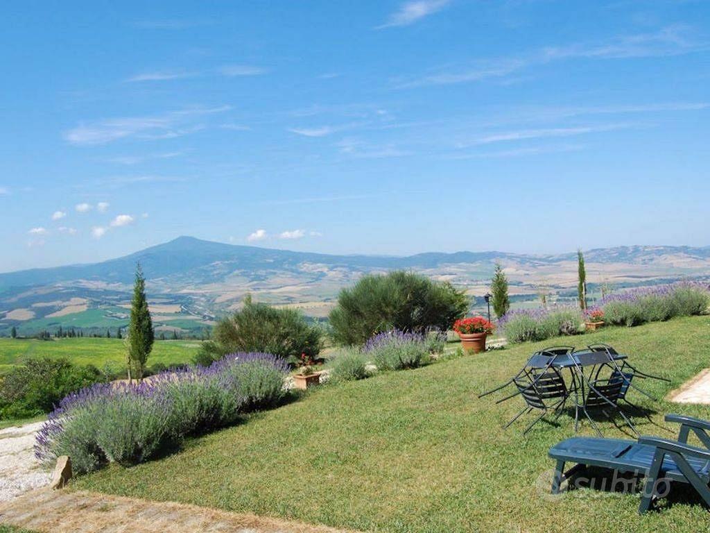Rustico / Casale di 560 m² con più di 5 locali e b - Vista 3