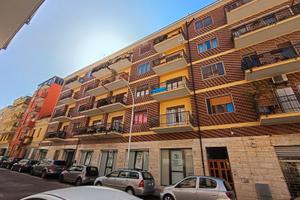 Via Molise - Trivano con doppia esposizione