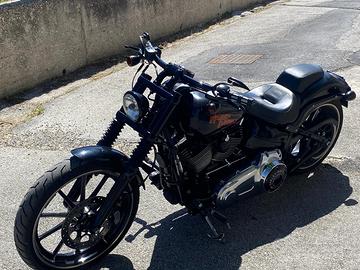 Harley-Davidson Breakout C.V.O. - 2014