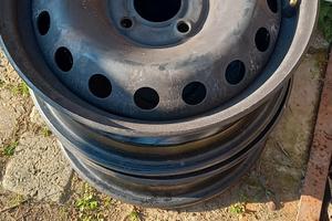 cerchi in ferro per Renault Clio