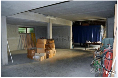 Viadana MN casa e capannoni C2 anche vendita