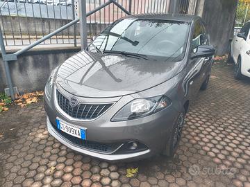 Lancia Ypsilon 1.0 FireFly 5 porte S&S Hybrid Plat