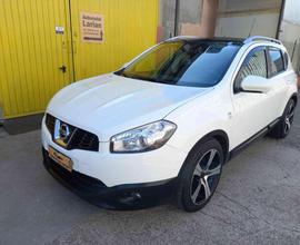 NISSAN Qashqai 2.0 dCi DPF Visia 4x4 tetto panor