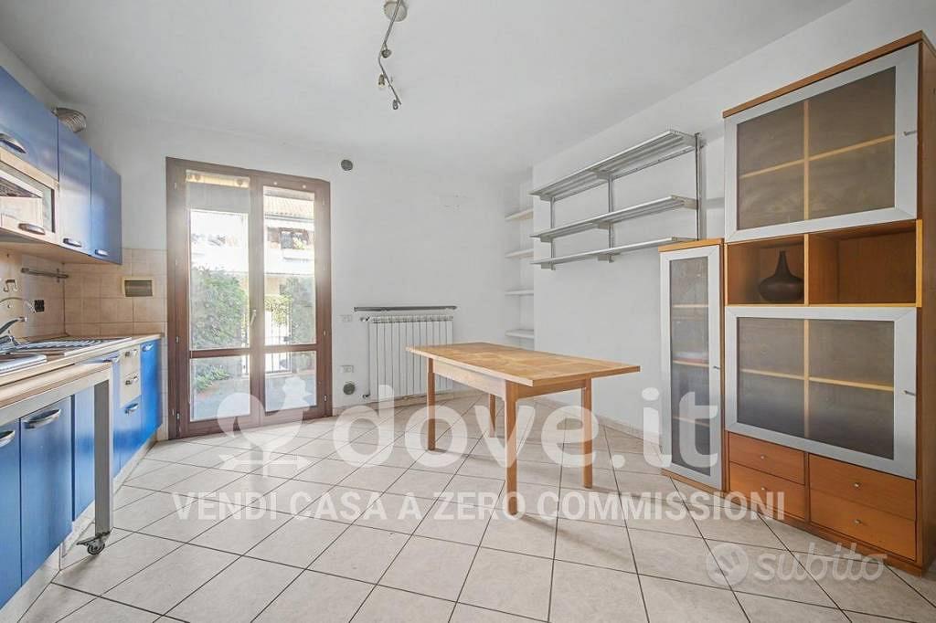 Appartamento di 115 m² con 3 locali e box auto a P - Vista 4