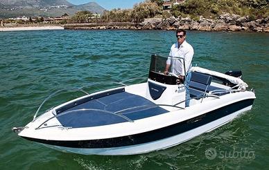 Barca natante 6 mt con fuoribordo mercury 40/70