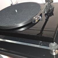 Giradischi Pro-Ject Debut Carbon + Grado Gold 3 