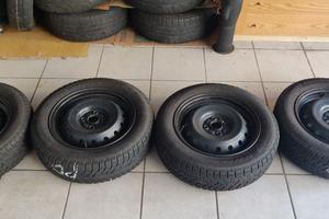 Cerchi in acciaio + gomme invernali 175/65 R15