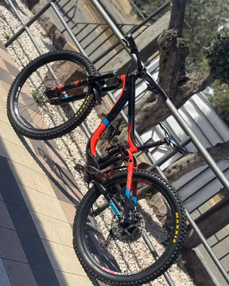 Giant Reign 27,5 taglia S (anno 2017)