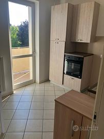 Arredamento ed elettrodomestici cucina e salotto
