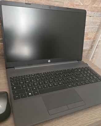 HP 250 G9 i5 12a Gen - 8GB RAM + Mouse Wireless