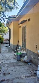 Casa indipende con giardino a Carrara