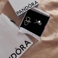 Collana e orecchini Pandora