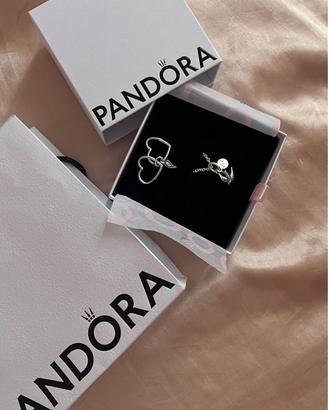 Collana e orecchini Pandora