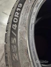 Pneumatici invernali 255/40 19 100V