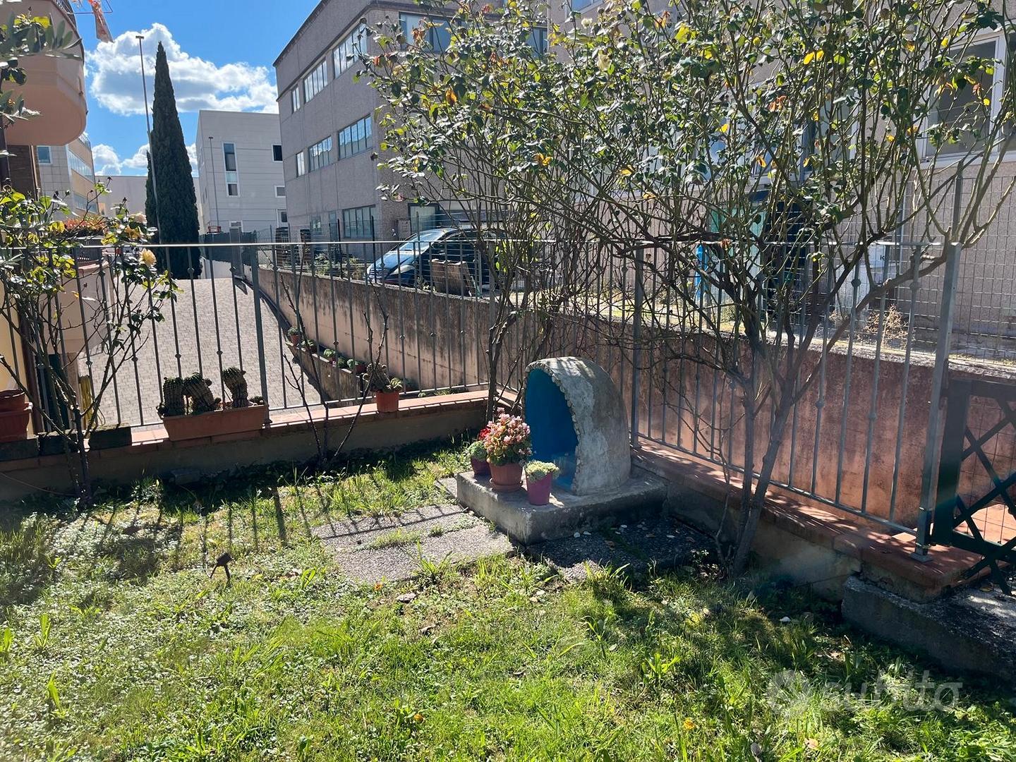 Giardino,terra di pertinenza Via Emilia Monsummano - Vista 5