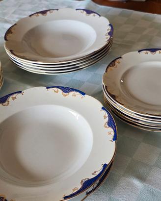 Set di piatti rotondi in ceramica