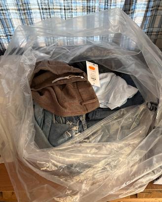 Abbigliameto zara 1€ al pezzo