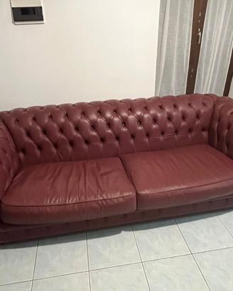 Divano Chesterfield in Pelle Rosso Borgogna