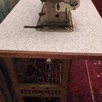 Macchina da cucire Necchi ZRF