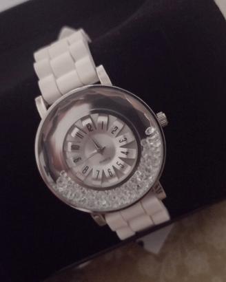 orologio in silicone con brillantini all interno