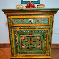 Comodino in legno indiano