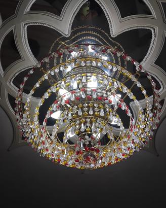 Lampardario in cristallo oro e rosso