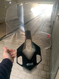 Parabrezza maggiorato