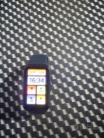 Smartwatch Huawei con caricabatterie incluso