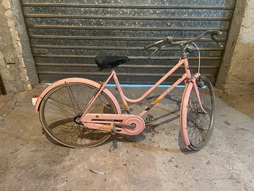 Bicicletta vintage CERIZ da donna rosa stile retrò