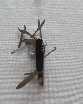 coltellino svizzero