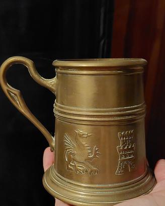 Boccale birra ottone vintage drago torre medievale