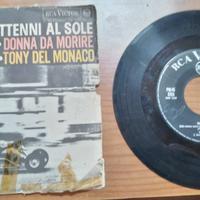 Raccolta di 45 giri con copertina