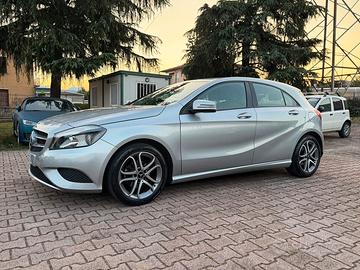 Mercedes-benz A 180 CDI Executive SENSORI PDC OK N