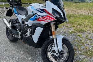 S1000 xr m