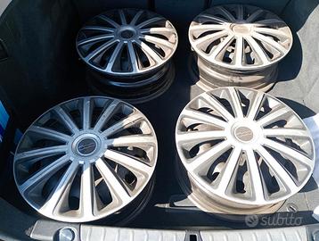 Cerchi in ferro e copricerchi in plastica Fiat 500
