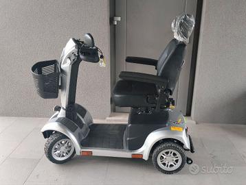 Scooter elettrico per anziani e disabili