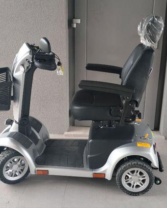 Scooter elettrico per anziani e disabili