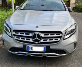 MERCEDES GLA 200 d automatic