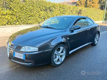 ALFA ROMEO GT 1.9 JTD 150 CV ANNO 2008 km 190.000