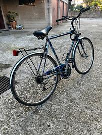 City Bike 28" – Stile unico e pronta all'uso